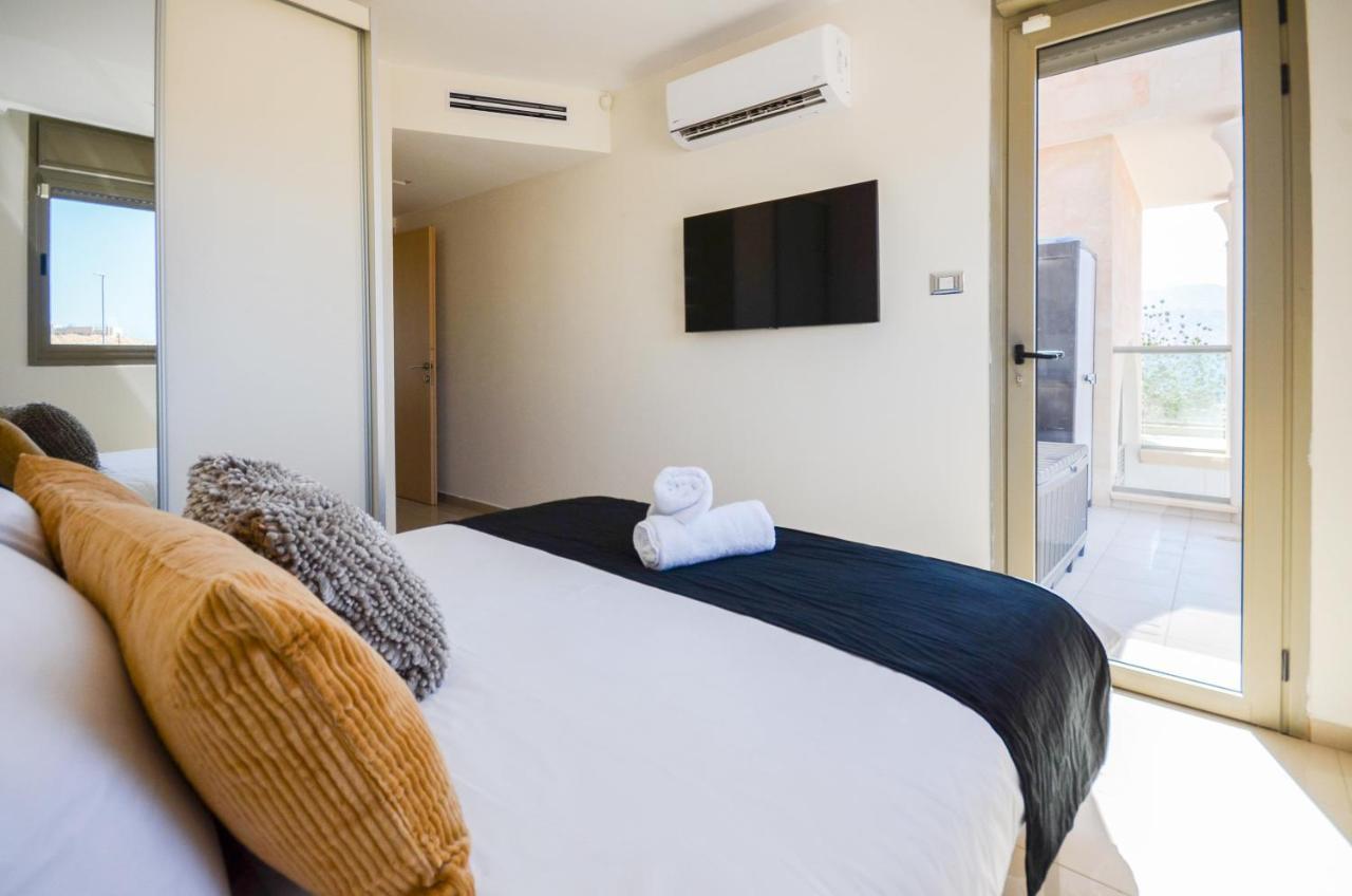エイラートYalarent Eucalyptus 2Br & Balcony Aptアパートメント エクステリア 写真